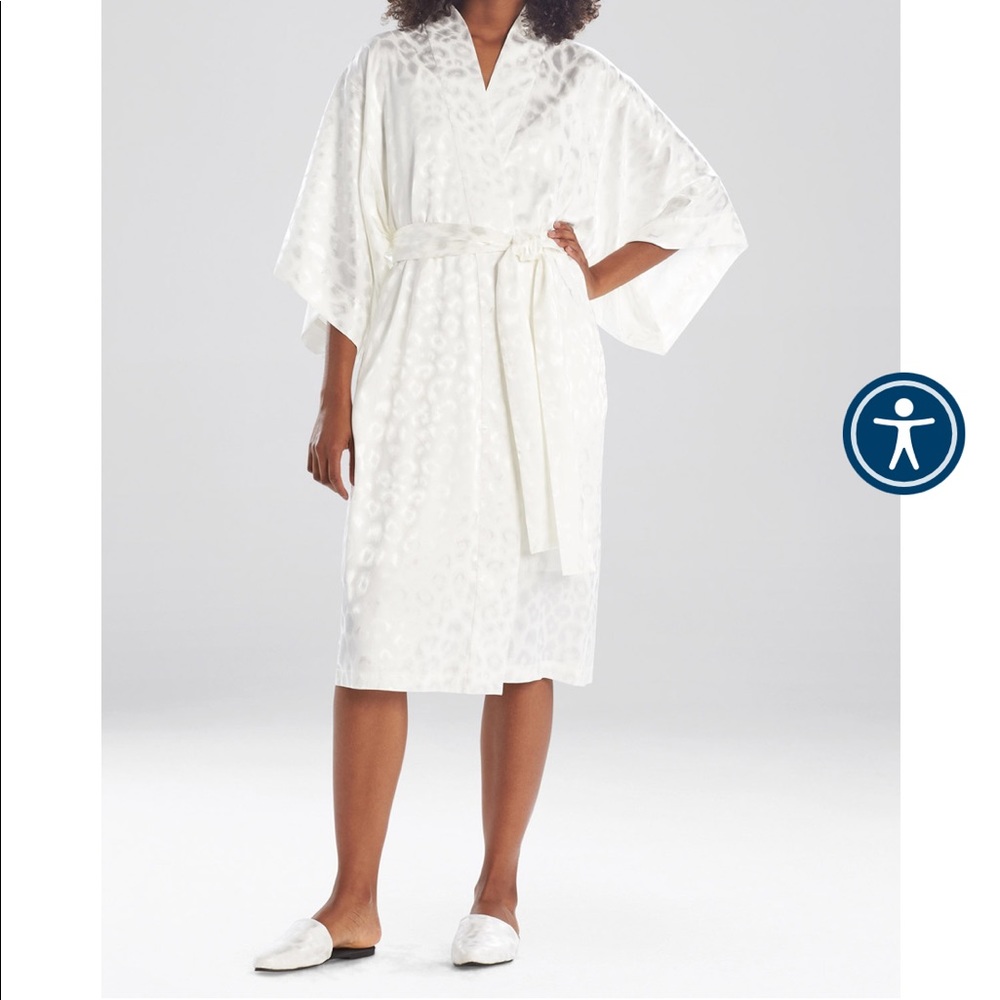 White bridal Natori bathrobe with tags